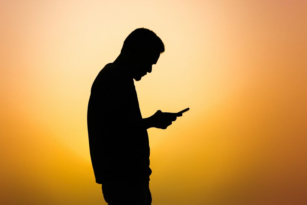 Competențele digitale și recalificarea: pași necesari pentru adaptarea la piața muncii Competențele digitale și recalificarea: pași necesari pentru adaptarea la piața muncii